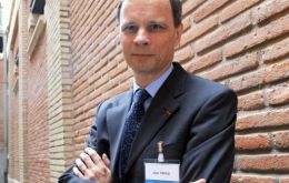 “Jean Tirole is one of the most influential economists of our time; most of all he has clarified how to understand and regulate industries with a few powerful firms” (AFP)