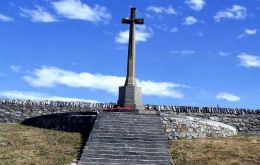 A short service will be held at the Cross of Sacrifice and the Roll of Honour read out. 