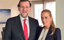 During a meeting in Madrid with Lopez' wife Lilian Tintori on 22 October, Rajoy said it was necessary to protect freedom of speech and the right to protest