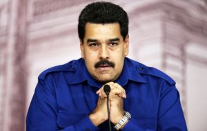 Nicolás Maduro makes a few moves on the diplomatic gameboard.