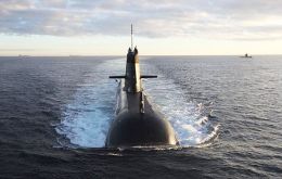 Australia has welcomed a Japanese offer to jointly-build a fleet of new submarines, with a possible deal by the end of the year.