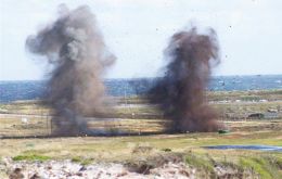 An estimated 18.000 or the 25.000 mines planted by the Argentine invading forces still remain in the Falklands 