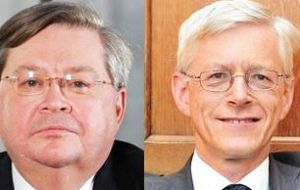 The so-called “hawks” Ian McCafferty and Martin Weale had previously voted for a 0.25% rise in interest rates at each meeting of the MPC since last August  