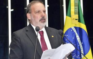 From Brazil Development Minister Armando Monteiro admitted “discomfort” with Argentina because of the “steeper controls on imports through affidavits”