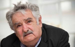 “When things go right for her, Argentina does not give a damn (sic) about integration,” blasted Mujica on a Sunday interview 