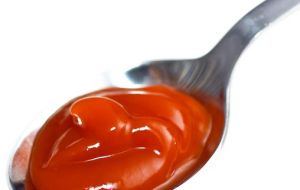 One tablespoon of ketchup contains around 4 grams of free sugars. A single can of sugar-sweetened soda contains up to 40 grams of free sugars.