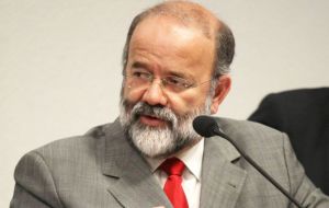 Vaccari, treasurer for Rousseff's political party is believed to have received up  US$ 200 million between 2003 and 2014, based on contracts' percentages
