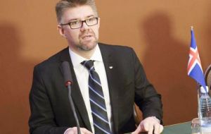 “The government considers that Iceland is no longer a candidate country and requests the EU to act in accordance with this from now on” said minister Sveinsson