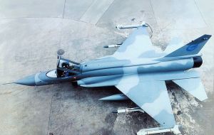  The minister confirmed that China in effect had offered Argentina jet fighters (FC-1/F17 'Thunder') since the country needs to replace the French manufactured Mirage