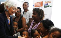 “The people who suffer the most with fiscal indiscipline at the end of the day are generally the poor”, said Lagarde in the Complexo do Alemao favela