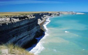 Patagonia Azul biosphere reserve is located on the coast of Chubut and covers 3,102,005 hectares. It encompasses a coastal area with the greatest biodiversity