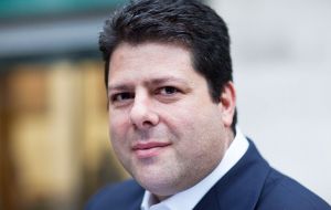 During the C24 session Chief Minister Picardo waved a first class plane ticket at  chairman Lasso Mendoza in an attempt to convince him to visit Gibraltar.