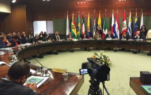 “We are not intent in isolating or suffocating economically the Malvinas Islands, but simply want to exercise our sovereignty rights over the Islands” 