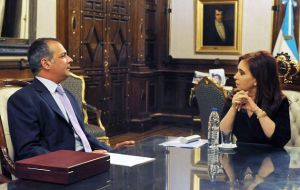 The president dismissed allegations printed by the newspapers that Chubut governor Buzzi had been asked to bring the celebrations forward by a day.