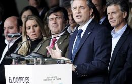 “In a few days, democracy will be putting into the hands of all Argentines a powerful tool, a weapon loaded with future,” said Etchevehere next to Macri 