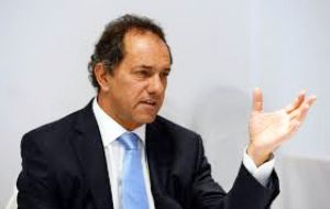 Scioli said that “some leaders of one rural association prioritize political issues, and allow themselves to be carried away with anger”