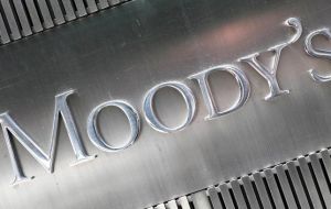 Moody’s cut Brazil’s rating to Baa3, its lowest investment grade level, from Baa2. But it also assigned a stable outlook (12/18 months) to the new rating