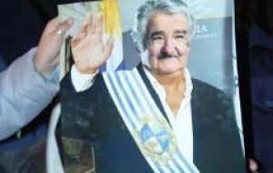 Fripur and the Fernandez family are close friends of former president Mujica, having helped with funds and an aircraft when his electoral campaign   
