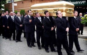 Politicians said the Hollywood-style funeral sent “a clear message of impunity” and demanded action to stop such events being used to honor criminal gangs.