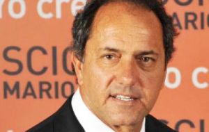 With Scioli taking 38.4% of the vote, he is not far from reaching the conditions that would give him the presidency without the need to head to a runoff 