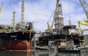 A ramp-up in production at the FPSO unit Cidade de Itaguai, which started output in the Lula subsalt field at the end of July, also helped flow rates.