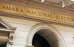 The Electoral Court (CNE) called on electoral parties to deliver more ballots to polling stations than usual and to regularly check if any ballots are missing