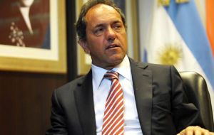 Daniel Scioli is the incumbent candidate and leads in all opinion polls ahead of the 25 October presidential vote, but not sufficiently to avoid a runoff. 