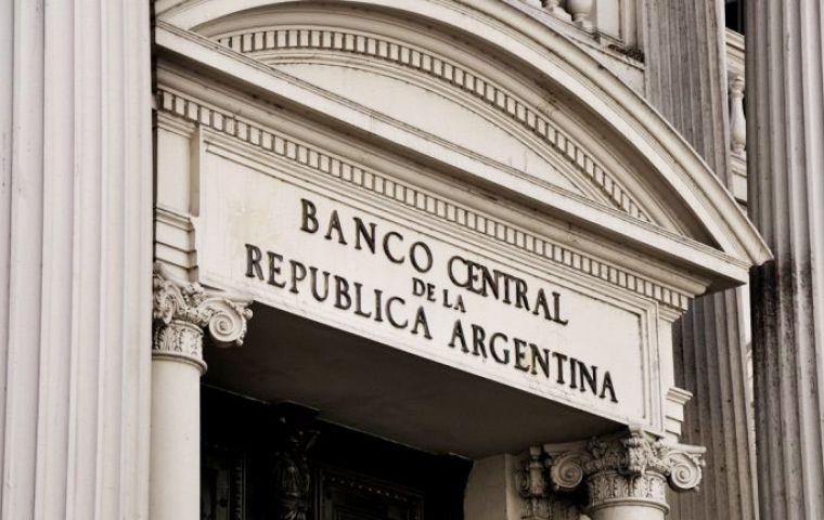 Argentina on Monday disbursed US$5.9 billion from its Central Bank reserves to cancel the Boden 2015 bond series, which matured on Saturday.