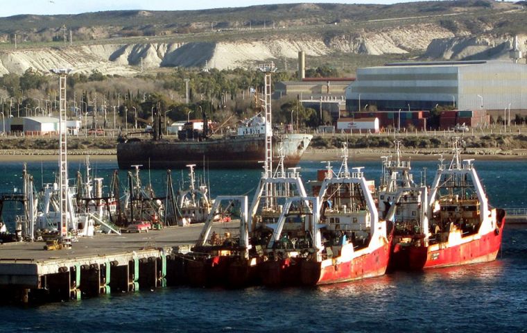 Benefits include commodities (fruit, fish, oil and gas, metals) and manufactured goods through port in Rio Negro, Chubut, Santa Cruz and Tierra del Fuego