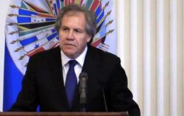 OAS chief Almagro and former Uruguayan ex foreign minister sent a letter to Venezuelan electoral authorities calling for transparent elections 