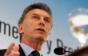 As to 2016, much will depend on the Macri administration capacity to attract overseas fresh money and from the local business community. 