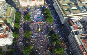 Cristina Fernandez addressed the crowd on Plaza de Mayo which displayed flags and banners and support chants