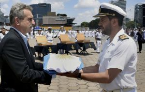 When the formal incorporation ceremony former minister Rossi and Navy chief Admiral Erice described the vessels as sloops, with polar capacity
