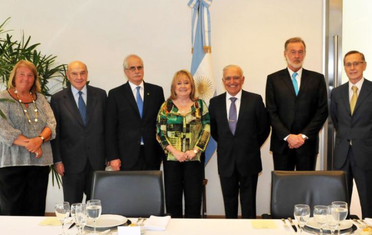 In the picture six of the ministers that attended the event at the ministry with Susana Malcorra at the center  