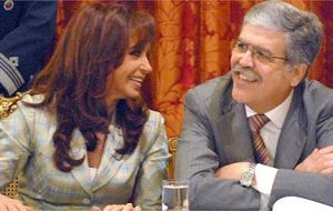 The investigation on the 2012 accident could also reach Ex Planning minister Julio De Vido, one of Cristina Fenandez most trusted officials and now a member of Congress