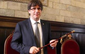 Puigdemont, the 53-year-old mayor of Girona who comes from a fervently pro-independence family, will now appoint his cabinet.