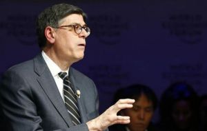 Treasury Secretary Lew informed Argentine Finance Minister Prat-Gay of the US change of position during their meeting in Davos