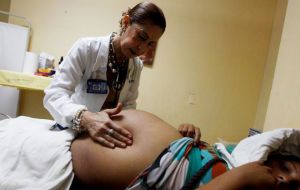 American Airlines is offering pregnant passengers a full refund if they provide a doctor’s note showing they are unable to fly to several countries hit by Zika