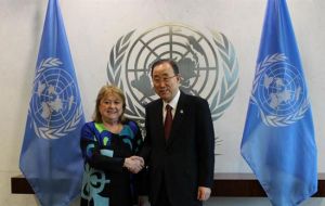 Foreign minister Malcorra with UN Secretary General at the New York headquarters