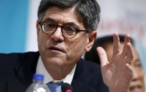  US Treasury Secretary Lew welcomed Argentina’s “continued efforts” to solve the litigation with the holdout and hoped “all creditors can resolve their differences” 