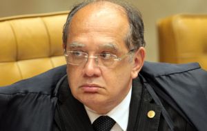 Justice Gilmar Mendes, who has publicly said there is strong evidence against Lula, called the interrogation in police custody a “delicate” situation