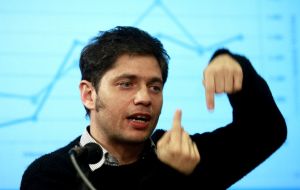Kicillof said that under the old methodology the deficit only amounted to 2.3% of GDP, and Prat-Gay was trying to play it up to implement an austerity program.