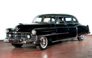 The going price for the black classic, also used by Evita´s husband, three times Argentine president Peron, is estimated at between 120.000 and 150.000 Euros.