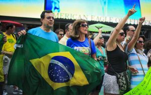 Rousseff supporters tried to physically block the entry of the new impeachment request in Congress