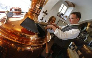 Ingolstadt set up a special beer fountain dedicated to “Reinheitsgebot,” the Bavarian “purity decree” on beer production standards signed on April 23, 1516.