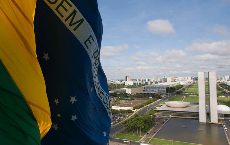 Just over 60% of respondents said that scenario would be the best way out of the crisis, although no such solution is stipulated under Brazil’s Constitution.