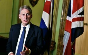 Foreign Secretary Hammond will sign a bilateral agreement restructuring Cuba’s debt to the UK and will agree future UK-Cuba cooperation in different fields