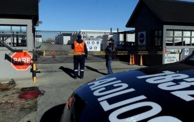 The statue was discovered by the Argentine Federal Police in one of several warehouses in Rio Gallegos, where Baez kept his fleet of expensive luxury cars. 