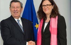 Negotiators, for EU Trade Commissioner Cecilia Malmström and for Mercosur, Uruguay's foreign minister Rodolfo Nin Novoa, made the exchange in Brussels 
