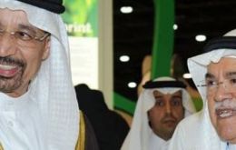 The new Saudi oil minister, Khalid al-Falih, will attend his OPEC meeting, but experts doubt he will have the same clout as outgoing  Ali bin Ibrahim Al-Naimi. 